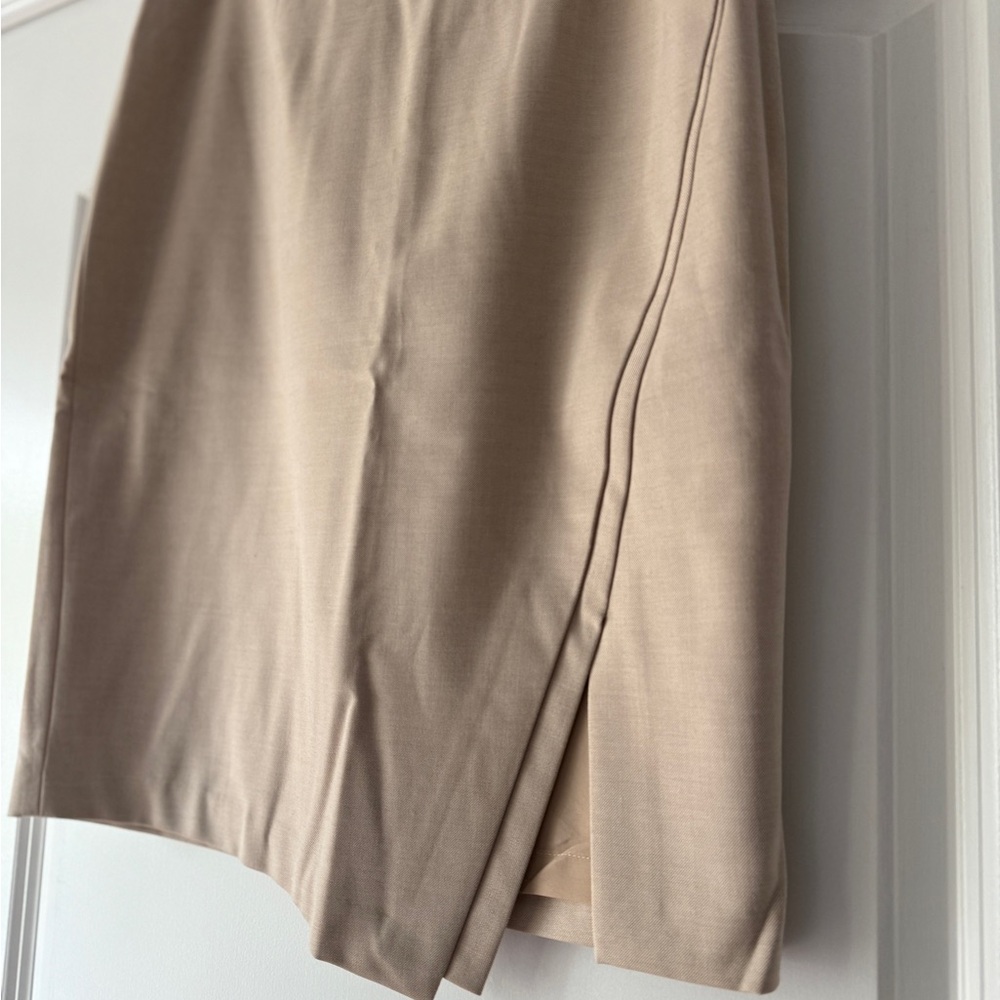 White House Black Market Beige Skirt